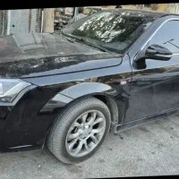 دنا پلاس اتوماتیک مدل 1402 کارکرد14000 کیلومتر