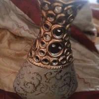 گلدان شبک کریستال و تنگی طالایی