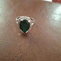 انگشتر عقیق و زمردی ورق بزنین|جواهرات|اردبیل, |دیوار