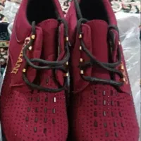 کفش|کیف، کفش، کمربند|میان ولایت, |دیوار