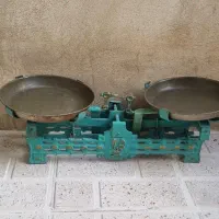 ترازو قدیمی