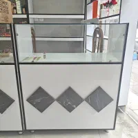 ویترین مغازه