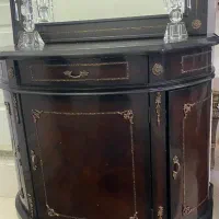 کنسول و شمعدان