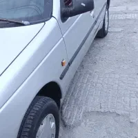 پژو 405 86 در حد ماشین شهرستان بوده