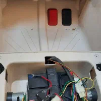 ماشین شارژی دو موتوره با پخش آهنگ|اسباب‌بازی بچه|تهران, امیریه|دیوار