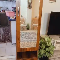 جاکفشی یا میز آرایش
