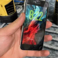 در حد نو iPhone se 2020|موبایل|رشت, معلم|دیوار