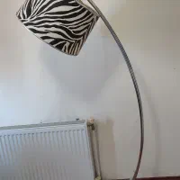 آباژور کلاسیک طرح زیبا|چراغ خواب و آباژور|پرند, فاز ۵|دیوار