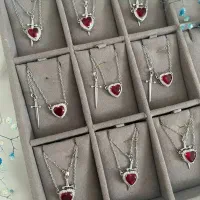 گردنبند ست شمشیر و قلب