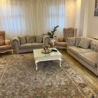 ست مبلمان راحتی به همراه آینه کنسول