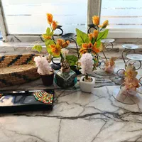 چراغ گردسوز و سبد حصیری شمعدون گلدان چینی دکوری|صنایع دستی و سایر لوازم تزئینی|مشهد, عامل|دیوار