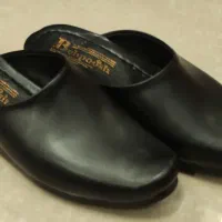 نعلین چرم وفوم