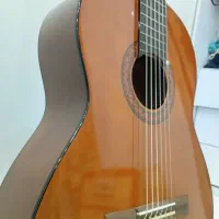 گیتار یاماها c40