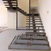 جوشکاری و آهنگری پله و سازه‌های فولادی  حاجی زاده