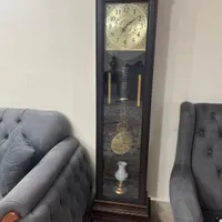ساعت ایستاده تمیز و در حد نو