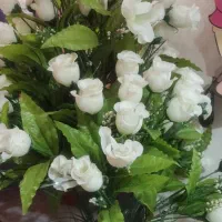 درختچه گل سفید و درختچه گلابی مصنوعی