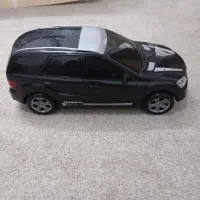 ماشین بزرگ زیبا