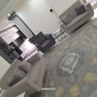 ست مبل راحتی ۹ نفره با میز عسلی در حد نو
