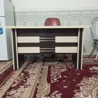 میز با صندلی دفتر تمیز  کشو دار