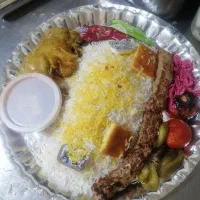 نیروی آقا شهرستانی جهت ظرفشویی وکمک آشپز