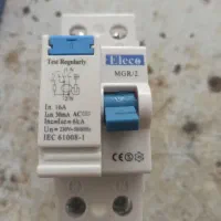 محافظ جان و کلید گردان