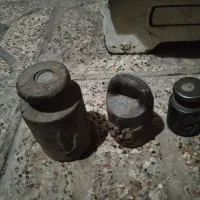 ترازوکفه ای، ترازوپله ای، ترازو سنگی، ترازوقدیمی|کلکسیون اشیاء عتیقه|مشهد, کارگران|دیوار