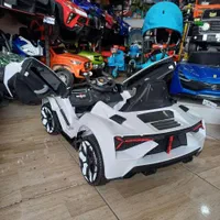 ماشین Lamborghini لامبورگینی درب جک دار خفاشی|اسباب‌بازی بچه|مشهد, توس (بلوار توس)|دیوار