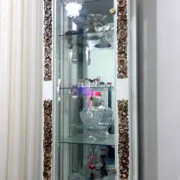 بوفه|بوفه، ویترین، کنسول|صحنه, |دیوار