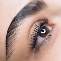 آموزش فوق تخصصی لیفت و لمینت مژه ابرو