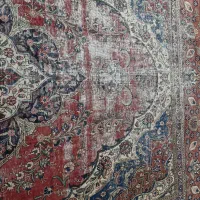 فرش دستبافت عتیقه. پشم و رنگ گیاهی|فرش|حمیدیا, |دیوار