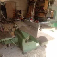 فلکه و پنج کاره|ابزارآلات|برخوار, |دیوار