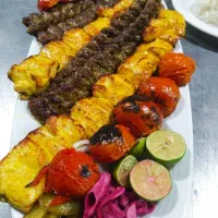 دعوت به همکاری صندوقدار ویتر کمک آشپز