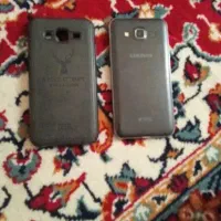 دو گوشی نیازمند تعمیر