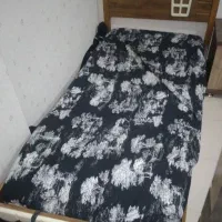 تخت چوبی یک نفره طرح کلبه