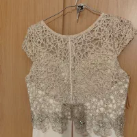 پیراهن|لباس|ازنا, |دیوار