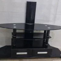 میز تلویزیون شیشه ای