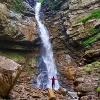 تور طبیعتگردی آبشار لفور (جلسنگ)