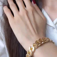 بدلیجات|بدلیجات|اصفهان, باغ دریاچه|دیوار