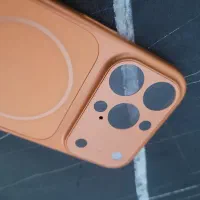 قاب آیفون 16 پرو نارنجی قاب طرح آیفون ۱۷