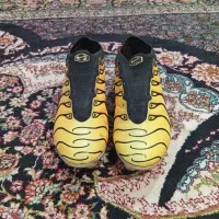 کفش ورزشی نایک ارزوم استوک دار