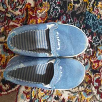 لباس بچه|کفش و لباس بچه|رشت, پاره بیجار|دیوار