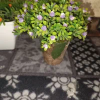 گل مصنوعی با گلدان