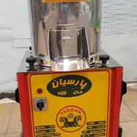 سبزی خردکن ۵ کیلویی در حد نو  موتور مسی