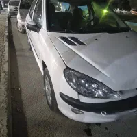 ۲۰۶تصادفی سر کاپوت ۴۰۲اقساط