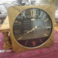 ساعت دیواری ۸۰ در ۸۰