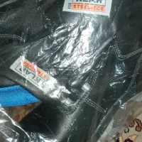 کاپشن (بادگیر)برند maxonو کفش کار برندklar|لباس|آزادشهر, |دیوار