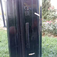 چمدان خیلی بزرگ مسافرتی|کیف، کفش، کمربند|شیراز, بازار|دیوار