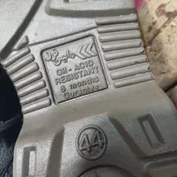 کفش ایمنی|کیف، کفش، کمربند|شیراز, شیخ علی چوپان|دیوار