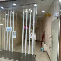 فروش توافقی ویترین مغازه و مانکن