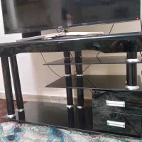 میز تلویزیون شیشه ای